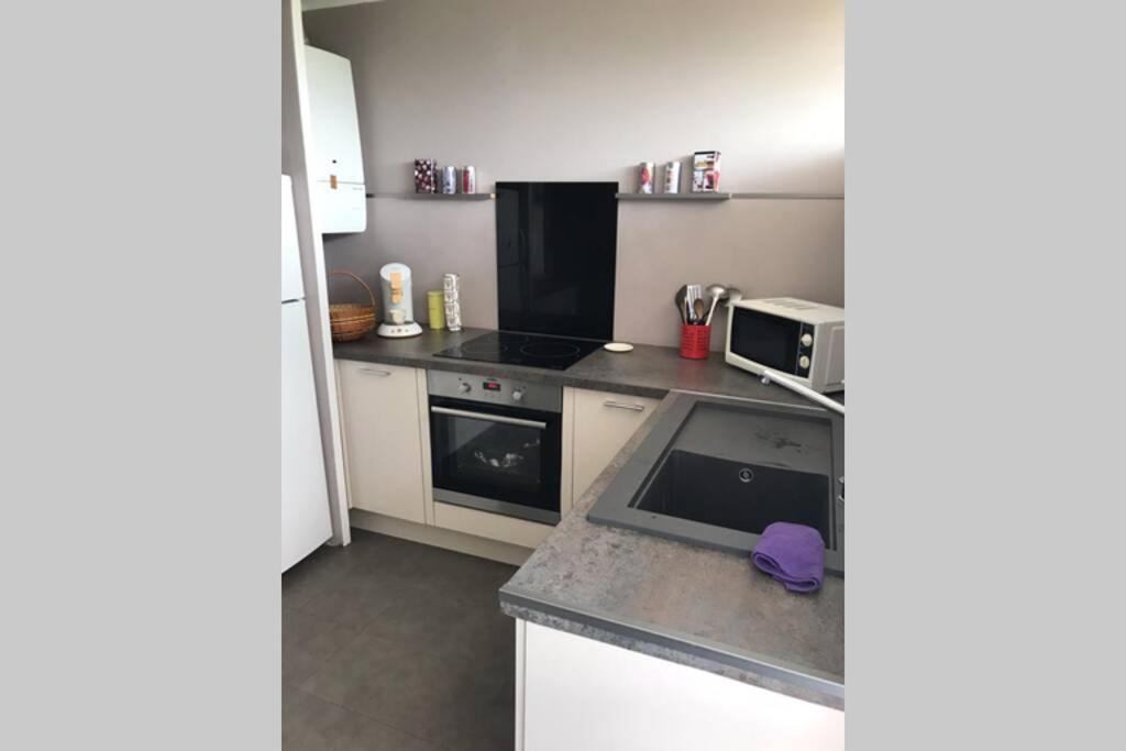 Bel Appartement Avec Vue Et Parking Prive Béziers Dış mekan fotoğraf